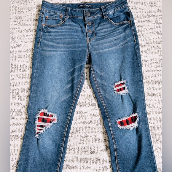 Imperial Star Distressed Medium Wash Jeans with Plaid Accents Girl’s 14 NWOT - Picture 5 of 10